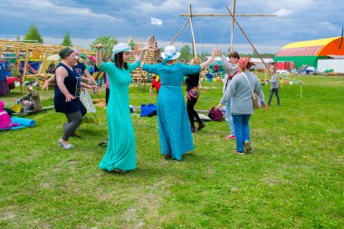  Haziran 8-12, 2018 üzerinde Tyumen, Rusya'da meydana geldi gökyüzü ve toprak ethnofestival