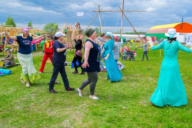  Haziran 8-12, 2018 üzerinde Tyumen, Rusya'da meydana geldi gökyüzü ve toprak ethnofestival