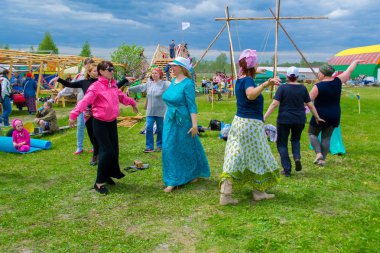  Haziran 8-12, 2018 üzerinde Tyumen, Rusya'da meydana geldi gökyüzü ve toprak ethnofestival
