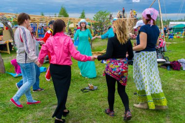  Haziran 8-12, 2018 üzerinde Tyumen, Rusya'da meydana geldi gökyüzü ve toprak ethnofestival