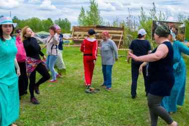  Haziran 8-12, 2018 üzerinde Tyumen, Rusya'da meydana geldi gökyüzü ve toprak ethnofestival