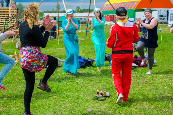  Haziran 8-12, 2018 üzerinde Tyumen, Rusya'da meydana geldi gökyüzü ve toprak ethnofestival