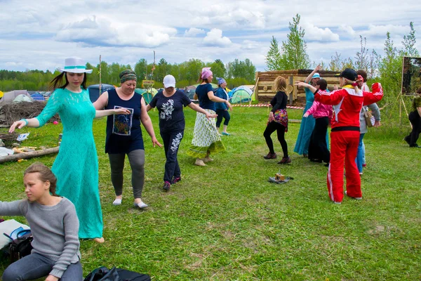  Haziran 8-12, 2018 üzerinde Tyumen, Rusya'da meydana geldi gökyüzü ve toprak ethnofestival