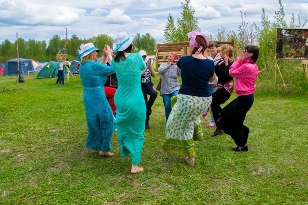  Haziran 8-12, 2018 üzerinde Tyumen, Rusya'da meydana geldi gökyüzü ve toprak ethnofestival