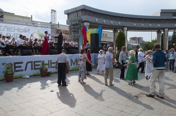 Tyumen Ryssland Juli 2018 Firande Staden Tyumen Folk Pensionsålder Dans — Stockfoto