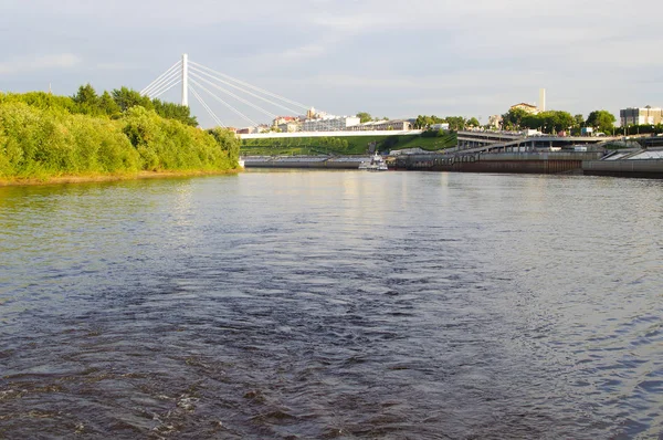 Ponte Suspensa Embankment Rio Tura Tyumen Rússia — Fotografia de Stock