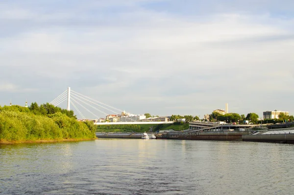 Wiszący Most Nabrzeże Rzeki Tura Tyumen Federacja Rosyjska — Zdjęcie stockowe