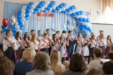 Tyumen, Rusya, 20 Mayıs 2019: lise mezunları