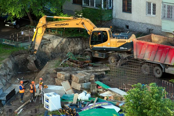 Tyumen Russia June 2020 Construction Laying Water Pipes Yard Residential — Stock Photo, Image