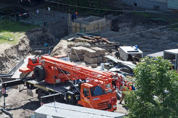 Tyumen Russia June 2020 Construction Crane Basis Kamaz Machine — Stock Photo, Image