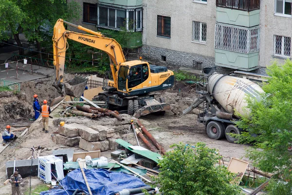 Tyumen Russia June 2020 Construction Laying Water Pipes Yard Residential — Stock Photo, Image