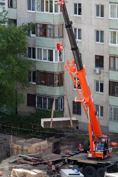 Tyumen Russia June 2020 Construction Crane Basis Kamaz Machine — Stock Photo, Image