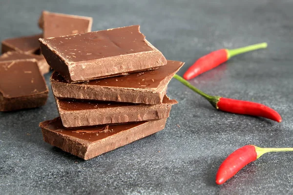 Dark Chocolate Few Red Chili Peppers Dark Board Close — Stock Photo, Image