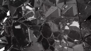 yavaş hareket ile kırık ve kırık cam