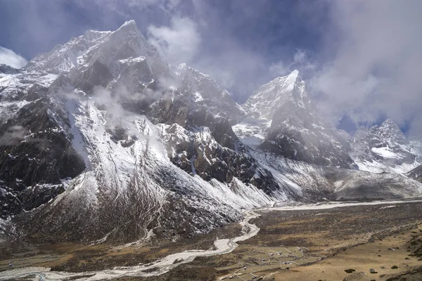 Pheriche Dolina Taboche Cholatse Szczytów Trek Everest Obozu Nepalu — Zdjęcie stockowe