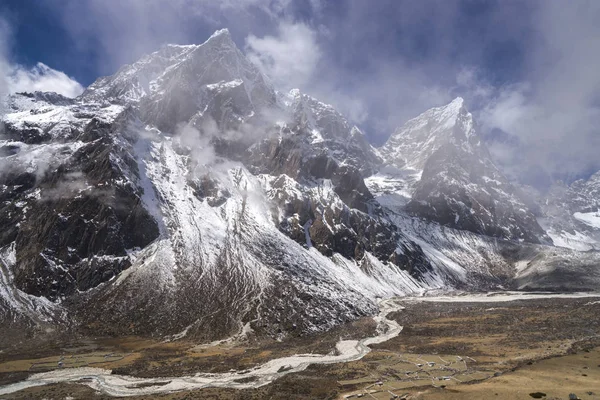 Pheriche Údolí Taboche Cholatse Summitů Základního Tábora Mount Everest Trek — Stock fotografie