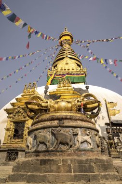 Budist stupa ve Katmandu, Nepal budizm din Swayambunath tapınağında vajra