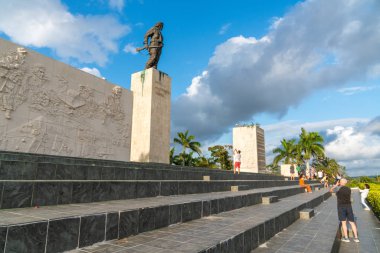Ernesto Che Guevara'nın Türbesi, Anıt ve Anıtı Santa Clara, Küba, Che Guevara Meydanı'nda yer alan. Bahar 2018 yakalanan
