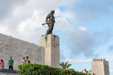 Ernesto Che Guevara'nın Türbesi, Anıt ve Anıtı Santa Clara, Küba, Che Guevara Meydanı'nda yer alan. Bahar 2018 yakalanan
