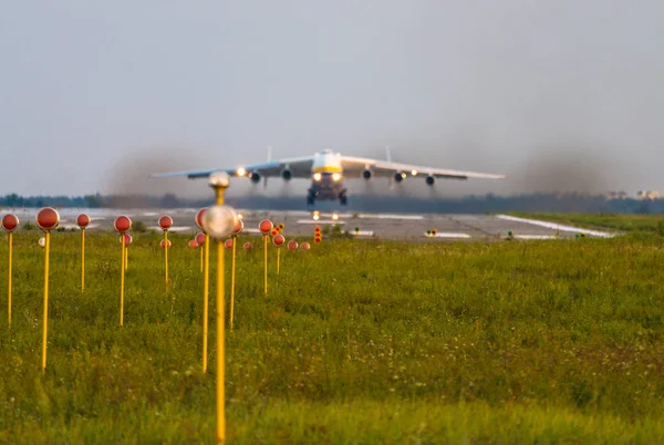 Antonov 225 Mriya Flygplan Som Lyfter Från Gostomel Flygplatsen Kiev — Stockfoto