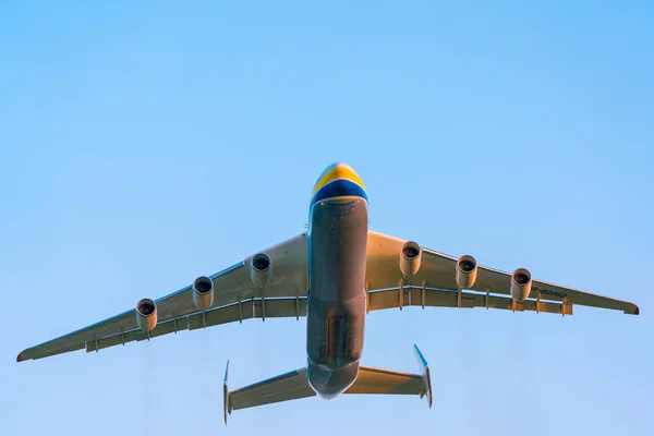 Αεροσκάφους Antonov 225 Μπουράν Απογειώνεται Από Αεροδρόμιο Gostomel Στο Κίεβο — Φωτογραφία Αρχείου