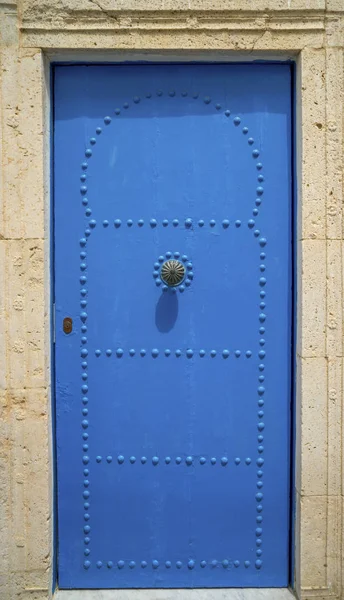 Berusia Pintu Biru Dalam Gaya Andalusia Dari Sidi Bou Said — Stok Foto