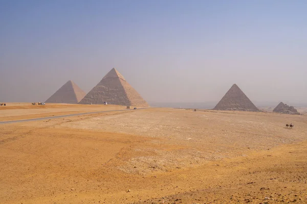 Kahire Mısır Yakın Giza Piramitleri Çölde Dünyanın Mucizesi — Stok fotoğraf