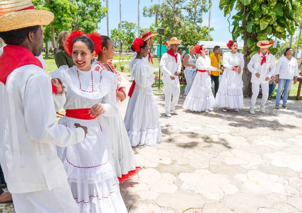 Jarocho バンバ フォーク ダンスを踊るための衣装のダンサー キューバ 2018 — ストック写真