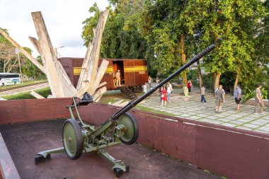Zırhlı tren ya da Tren Blindado Ulusal Anıtı ve Müzesi Küba Devrimi Santa Clara, Küba'da. Santa Clara savaş olayları anısına düzenlendi. Bahar 2018 yakalanan