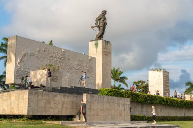 Ernesto Che Guevara'nın Türbesi, Anıt ve Anıtı Santa Clara, Küba, Che Guevara Meydanı'nda yer alan. Bahar 2018 yakalanan