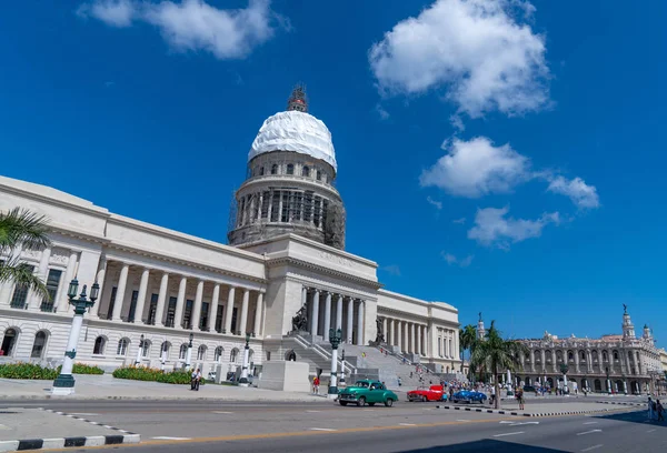 El Capitolio of het nationaal Capitool gebouw in Havana — Stockfoto
