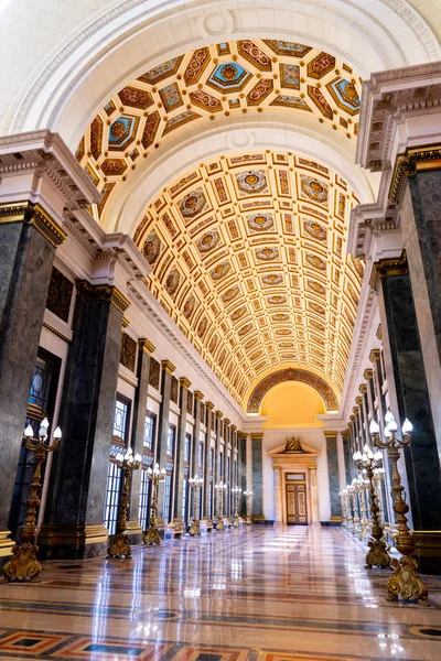 El Capitolio, or National Capitol Building in Havana — Stock Photo, Image