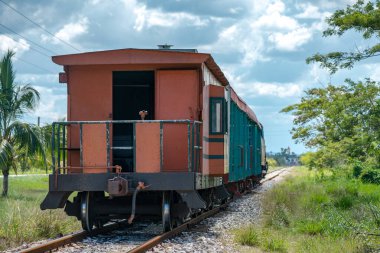 Eski buharlı lokomotifler ya da turist turları ve seyahatleri için tren. 2018 Baharı, Azucarera, Remedios, Caibarien, Küba