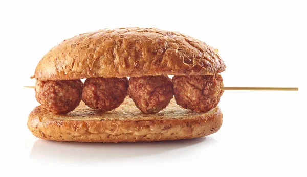 Toastbrot Mit Fleischbällchen Isoliert Auf Weißem Hintergrund — Stockfoto