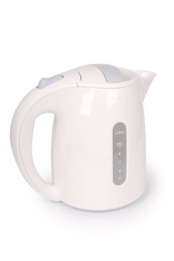 Beyaz arka planda izole edilmiş beyaz elektrikli çaydanlık