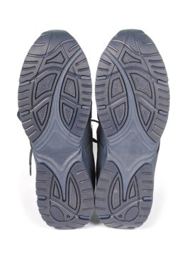 Beyaz arka plan üzerinde izole mavi erkek spor ayakkabı