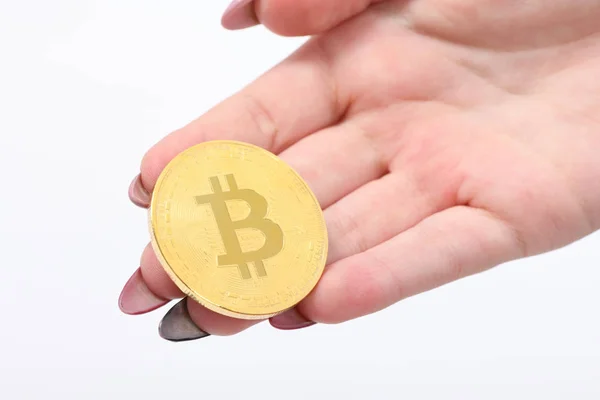 Ręce Trzyma Pokazuje Bitcoin Kryptowaluta Złote Serce Ręce Białym Tle — Zdjęcie stockowe