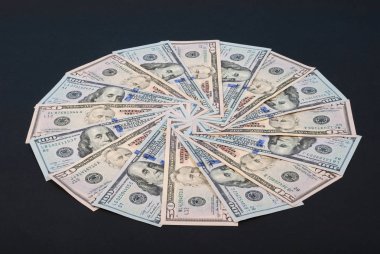 Bir daire şeklinde para