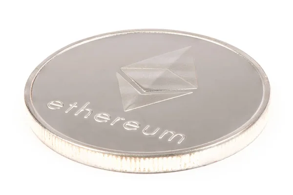 Silver ethereum isolerad på vit bakgrund. (urklipps bana) — Stockfoto