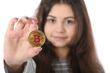 Yeni cryptocurrency tutan kız