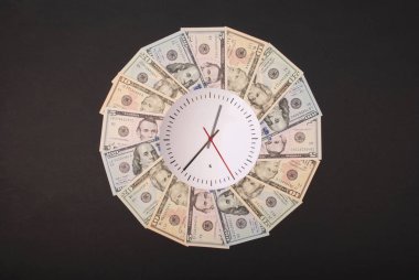 Saat ve dolar kavramı. Para Mandala Kaleidoscope üzerinde saat. Soyut para arka plan raster desen tekrar Mandala daire.