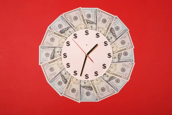 Concepto de reloj y dólar. Reloj en mandala caleidoscopio de dinero. Dinero abstracto fondo patrón raster repetición círculo mandala . —  Fotos de Stock