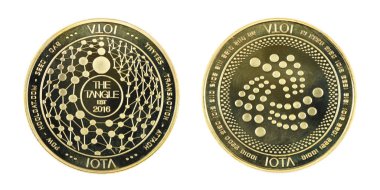 Yüz ve kripto para altın iota izole o arka yüzü