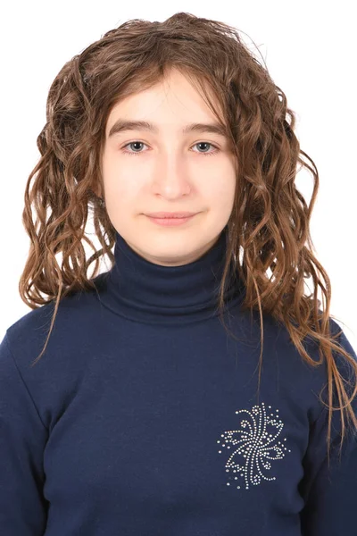 Retrato Feliz Chica Joven Bastante Rizado Pie Posando Sobre Fondo — Foto de Stock