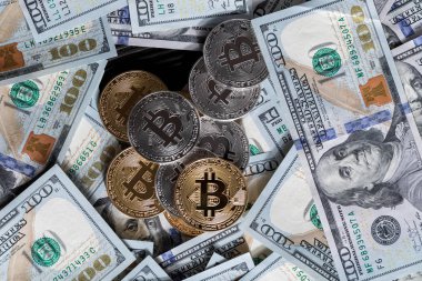 Altın bitcoin sikke ve bize dolar kapatın. Elektronik kripto para