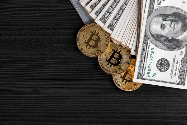 Altın bitcoin sikke ve bize dolar kapatın. Elektronik kripto para