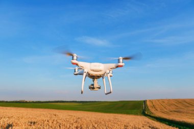 sarı Mısır sahada dron dört helikopter