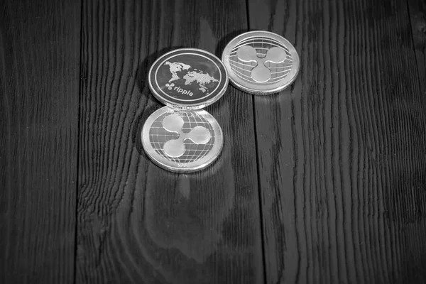 Silver Ripple Coins Black Wood Background — Stock Photo, Image