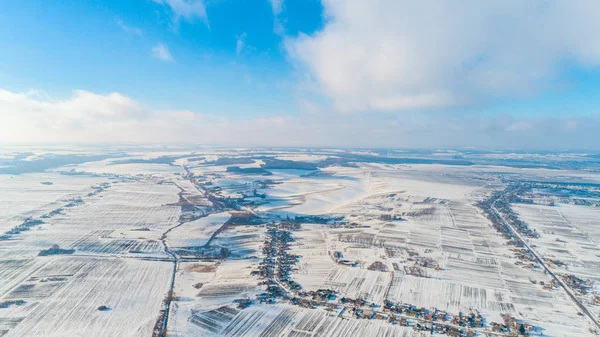 Vista Aérea Terra Inverno Com Florestas Campos Brancos Inverno Dia — Fotografia de Stock
