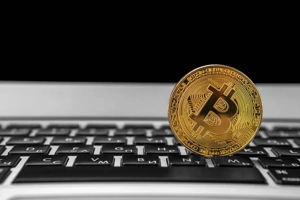 Bitcoin Pieniądze Komputerze Laptop Klawiatura — Zdjęcie stockowe